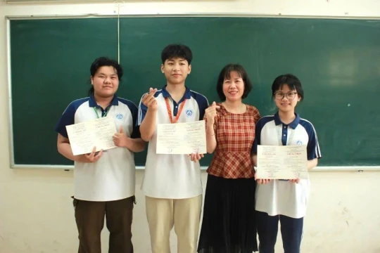 2 học sinh Trường THPT Chuyên Vĩnh Phúc đạt danh hiệu thủ khoa quốc gia