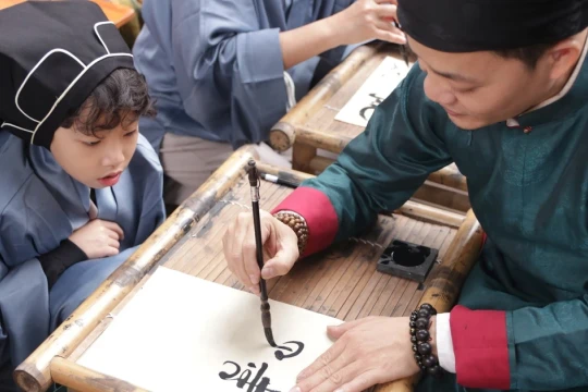 Phát triển văn hóa Việt Nam trong kỷ nguyên mới: Xây dựng con người và môi trường văn hóa làm nền tảng