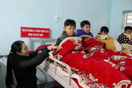 Trường học vùng biên Tuyên Quang giữ ấm, duy trì nhịp học những ngày rét đậm