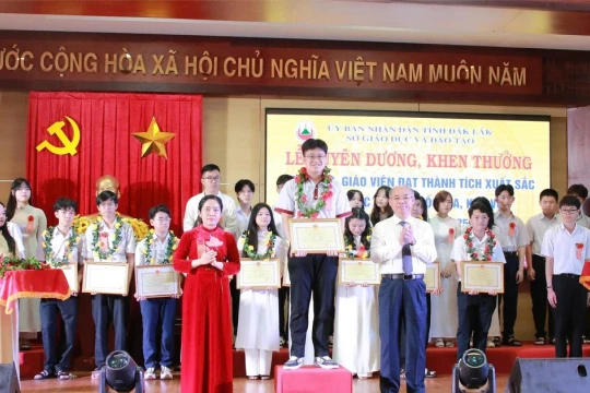 Đông Du ‘nuôi’ giấc mơ Olympic từ những mùa thi quốc gia