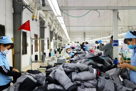 Lao động tại Tuyên Quang có mức thưởng Tết trung bình hơn 4 triệu đồng/người