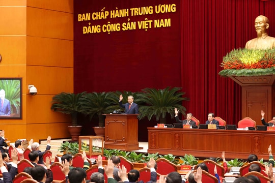 12 nhân sự lần đầu tham gia Bộ Chính trị, Ban Bí thư