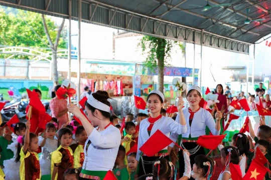 Giảm nghèo bền vững ở Cao Dương nhờ hình thức truyền thông đa dạng