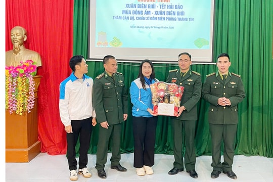 Tuyên Quang ra quân chương trình tình nguyện Xuân biên giới - Tết hải đảo