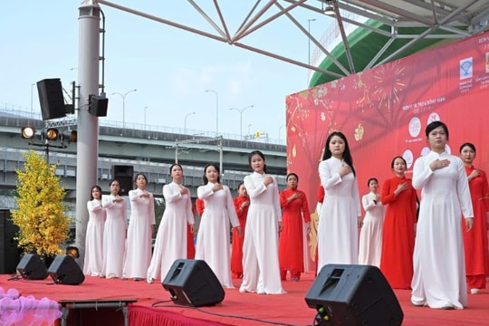 Lễ hội Tết Việt 2026 tại Osaka chào mừng thành công Đại hội XIV