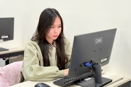 Gần 17.000 thí sinh thi đánh giá tư duy, tìm 'cửa' đầu tiên vào đại học