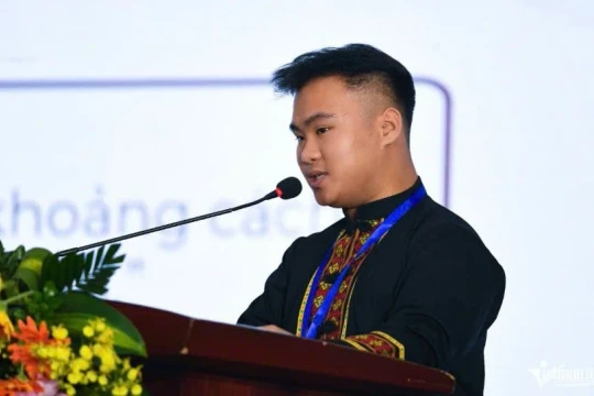 Bệ đỡ của trò nghèo