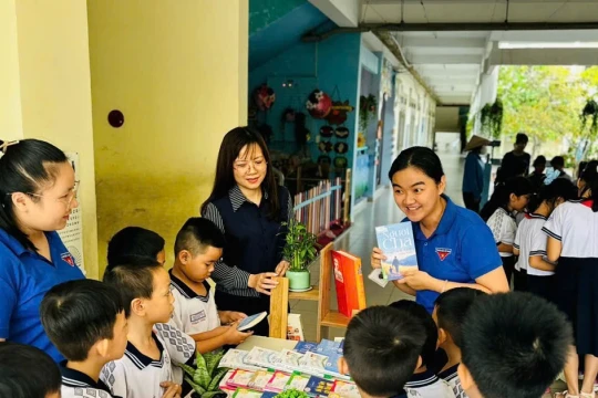 Sở GD&ĐT TPHCM hướng dẫn triển khai SGK ‘Kết nối tri thức với cuộc sống’