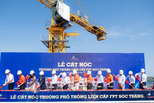 Cất nóc thêm công trình Trường Phổ thông liên cấp FPT tại TP Cần Thơ