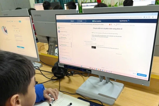 Khi trường học vùng biên không đứng ngoài chuyển đổi số