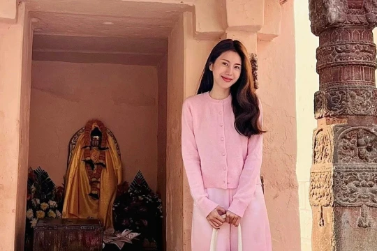 Thủy Tiên gây chú ý vì diện mạo khác lạ sau thời gian ở ẩn