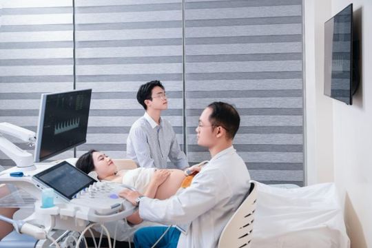 Ra máu báo thai: Khi nào thử que cho kết quả chính xác?