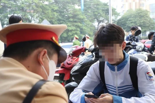 Hà Nội xử lý gần 1.700 học sinh vi phạm giao thông trong tháng 1/2026