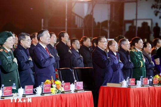 Tổng Bí thư Tô Lâm dự chương trình kỷ niệm Bác Hồ về nước tại Cao Bằng