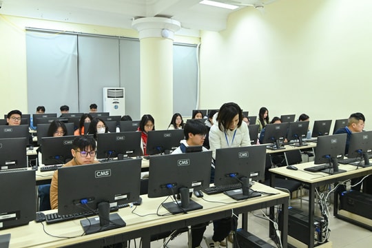 Căng mình với các kì thi