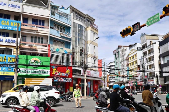 Siết xe tải và xe khách vào trung tâm Đà Lạt, những tuyến nào bị hạn chế?