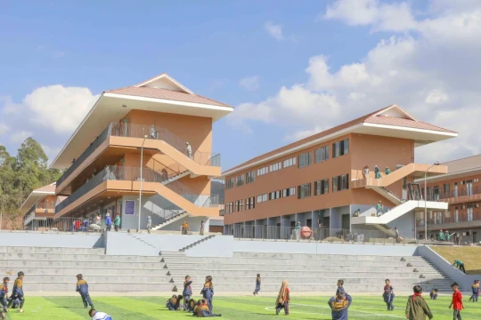 Cận cảnh trường nội trú liên cấp đầu tiên ở Si Pa Phìn trước ngày khánh thành