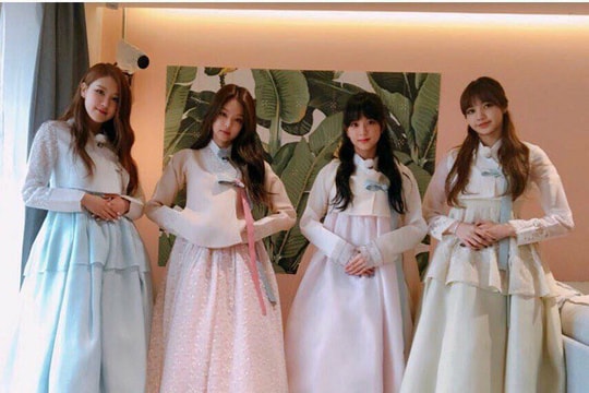 Tranh cãi về áo dài Tết: Khi sự tiện lợi trở thành 'kẻ xâm lấn thầm lặng'