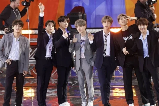 Chuyến lưu diễn của BTS gây sốt chưa từng có tại Mexico