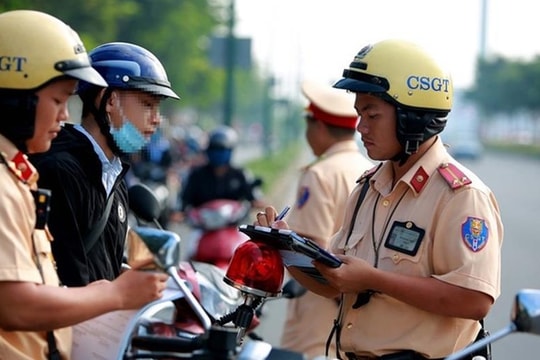 Từ 1/3, 6 lỗi vi phạm bắt đầu bị xử phạt, người tham gia giao thông lưu ý