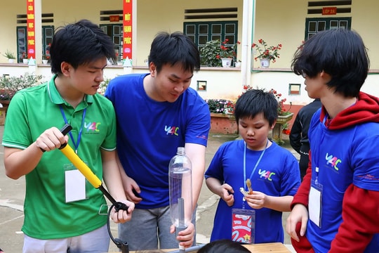 Y4C đến Bảo Thắng: Ngày khởi đầu từ lớp học, ánh sáng và sự sẻ chia