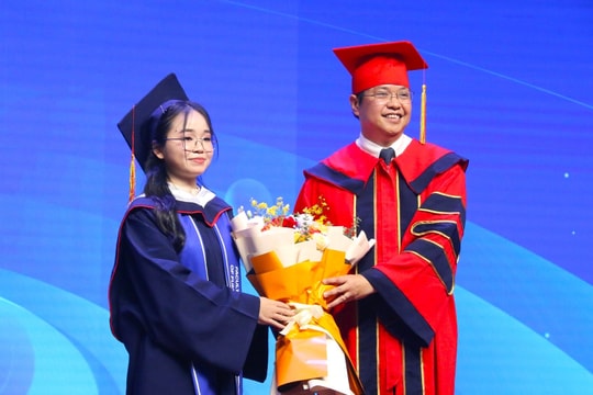 Nữ sinh tốt nghiệp đại học xuất sắc, giành giải Nhất Olympic Vật lý sinh viên