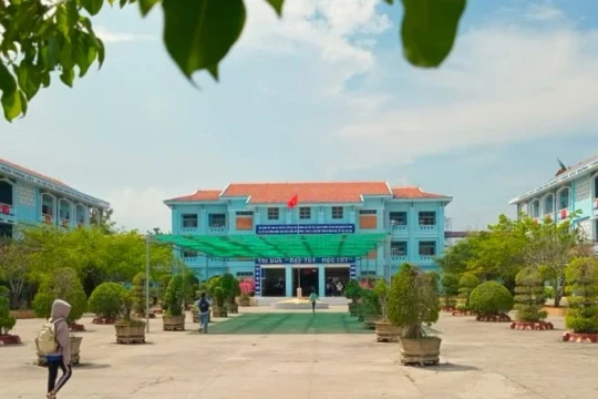 Cà Mau dành kinh phí hàng trăm tỷ đồng cải tạo, nâng cấp các trường THPT