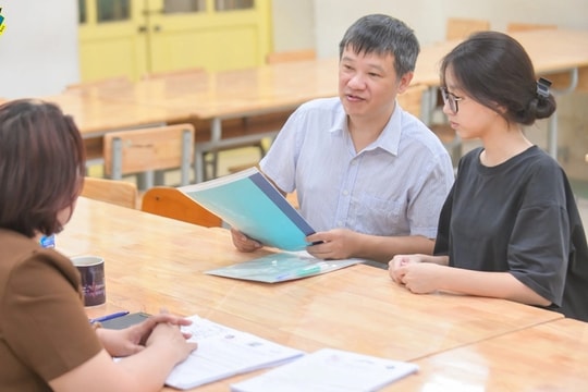 Bỏ quy định bắt buộc hiệu trưởng, hiệu phó phải trực tiếp đứng lớp?