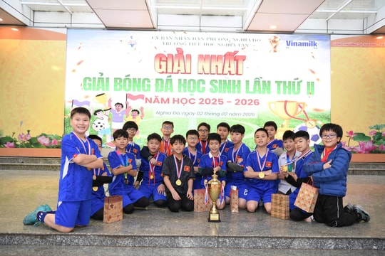 Bế mạc Giải bóng đá học sinh Trường Tiểu học Nghĩa Tân lần thứ II