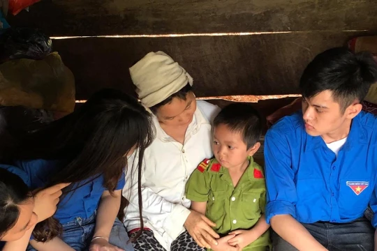 Bài cuối: Không đứng ngoài kỷ cương