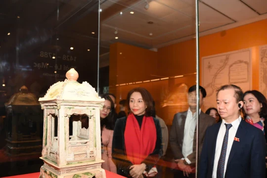 ‘Long Mã khai văn’ mở cửa miễn phí tại Bảo tàng Hà Nội