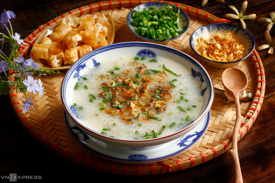 Thực đơn 'phục hồi' cho người phải uống rượu thường xuyên