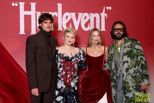 Nữ diễn viên sexy nghẹt thở, đeo trang sức xa xỉ gần 600 tỷ đồng là ai?