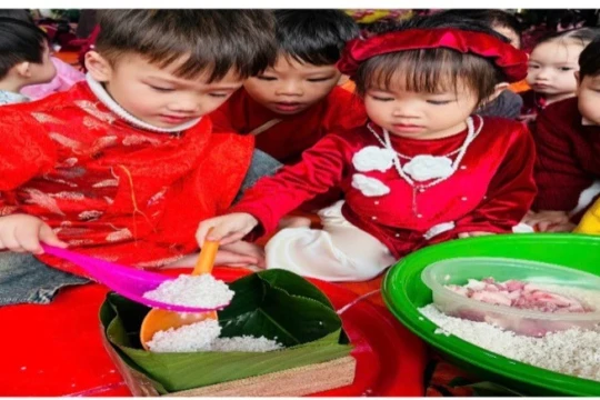 Trẻ mầm non Phú Thọ trải nghiệm chương trình ‘Xuân yêu thương’