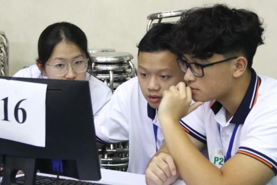 Giáo dục và khoa học giáo dục có vai trò trung tâm với sự phát triển đất nước