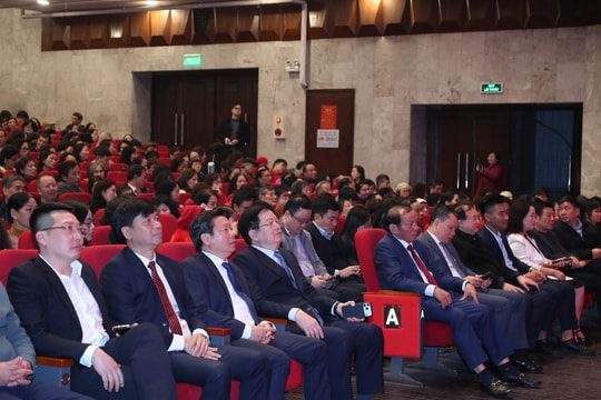 ‘Đường lên phía trước’ lan tỏa niềm tin và khát vọng cống hiến của thế hệ trẻ