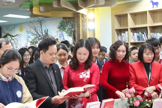 Bắc Ninh khai mạc phòng trưng bày sách, báo Xuân Bính Ngọ 2026