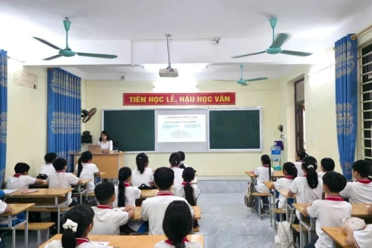 Phú Thọ tuyển dụng và tiếp nhận 1.053 chỉ tiêu giáo viên, nhân viên các cấp học