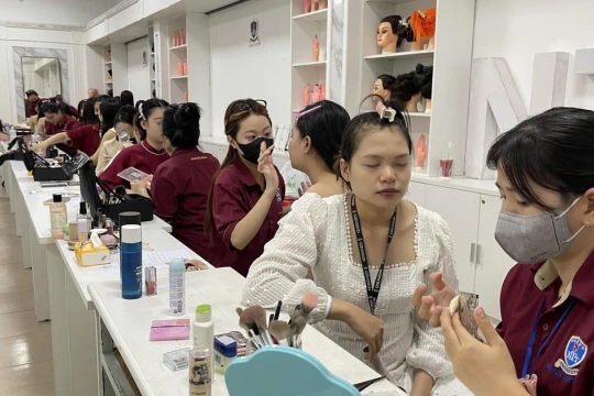 Có nên chạy theo danh tiếng của trường?