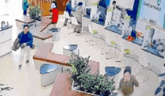 Họp báo công bố thông tin bắt băng cướp ngân hàng ở Gia Lai