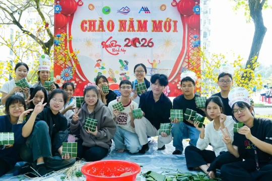 Lo Tết cho sinh viên