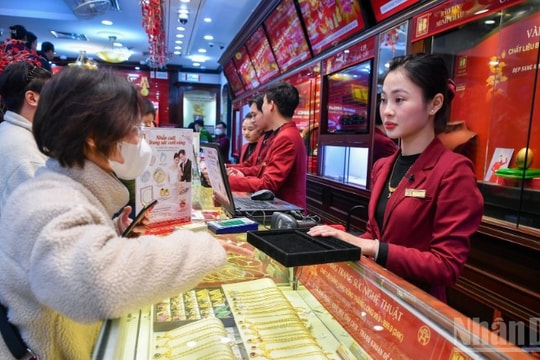 Giá vàng ngày 7/2: Vàng SJC tăng mạnh gần 3 triệu đồng/lượng