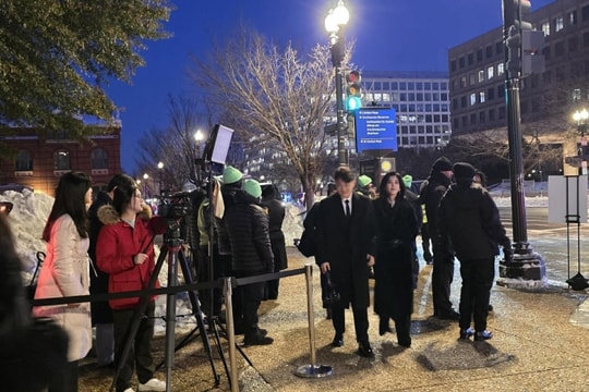 Hậu duệ Samsung đạt điểm thi đại học gần tuyệt đối nhờ 'cai' điện thoại