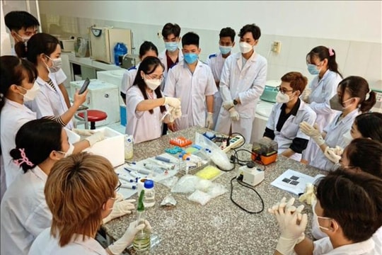 Nghị quyết 71-NQ/TW: Đổi mới hoạt động dạy và học theo hướng thực chất, hiệu quả