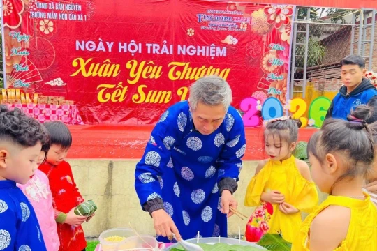 Trải nghiệm ‘Ngày Tết quê em’ bài học kỹ năng sống sinh động cho HS ở Phú Thọ