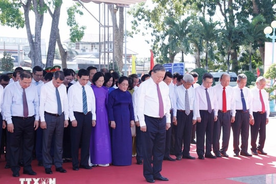 Tổng Bí thư Tô Lâm dâng hương tưởng nhớ các anh hùng liệt sỹ tại Tây Ninh