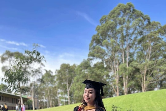 Con gái NSƯT Đức Hải vượt nỗi đau bị miệt thị ngoại hình, đạt thành tích tốt nghiệp đại học Top 1% thế giới