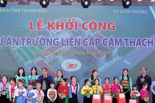 Thủ tướng Phạm Minh Chính dự lễ khởi công Trường liên cấp Cẩm Thạch