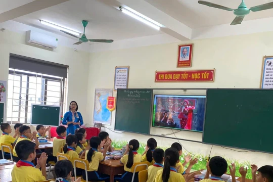 Trợ lý ảo trong lớp học: Đòn bẩy đổi mới phương pháp dạy học