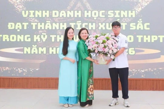Hơn 30 năm vun đắp những giá trị nhân văn